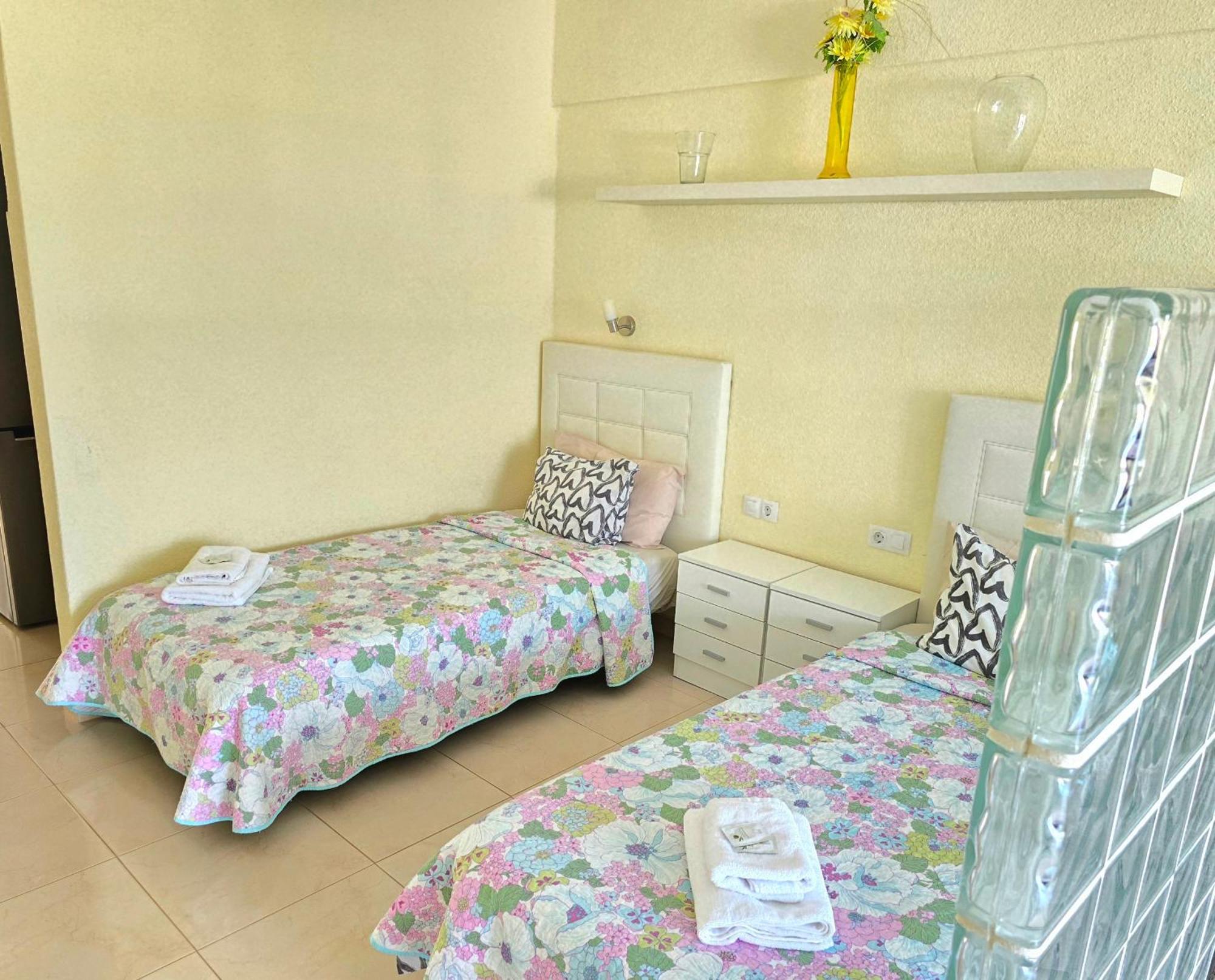 Studio In Beachfront Complex In El Duque Area, Costa Adeje Экстерьер фото